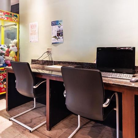 Quality Inn & Suites Conference Center Уинтър Хевън Екстериор снимка